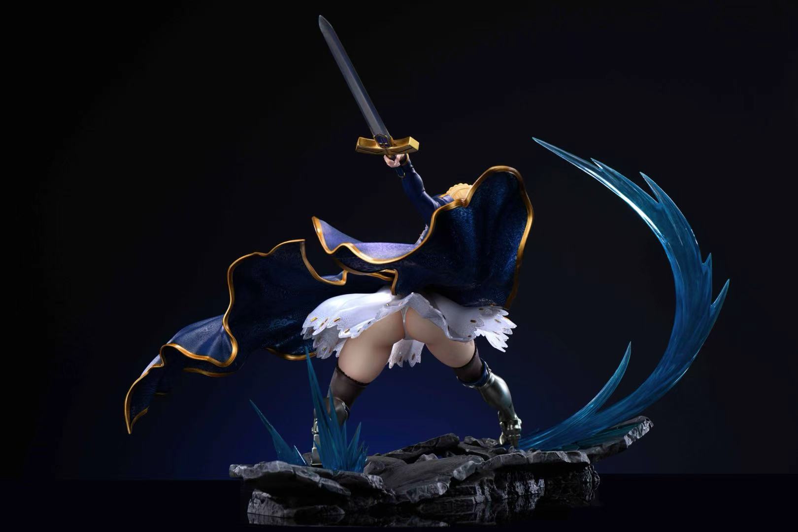 *Pre-order * Xpic Studio Fate Artoria Pendragon X Artoria Pendragon Alter Resin Statue
