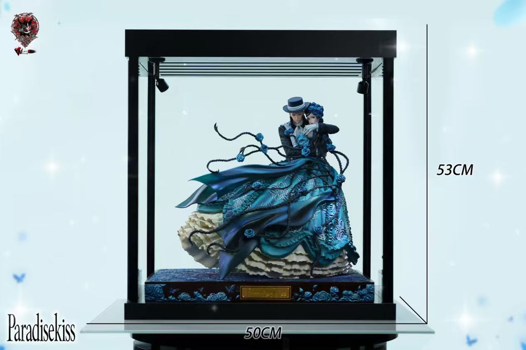 Deluxe edition statue with acrylic display case and dimensions